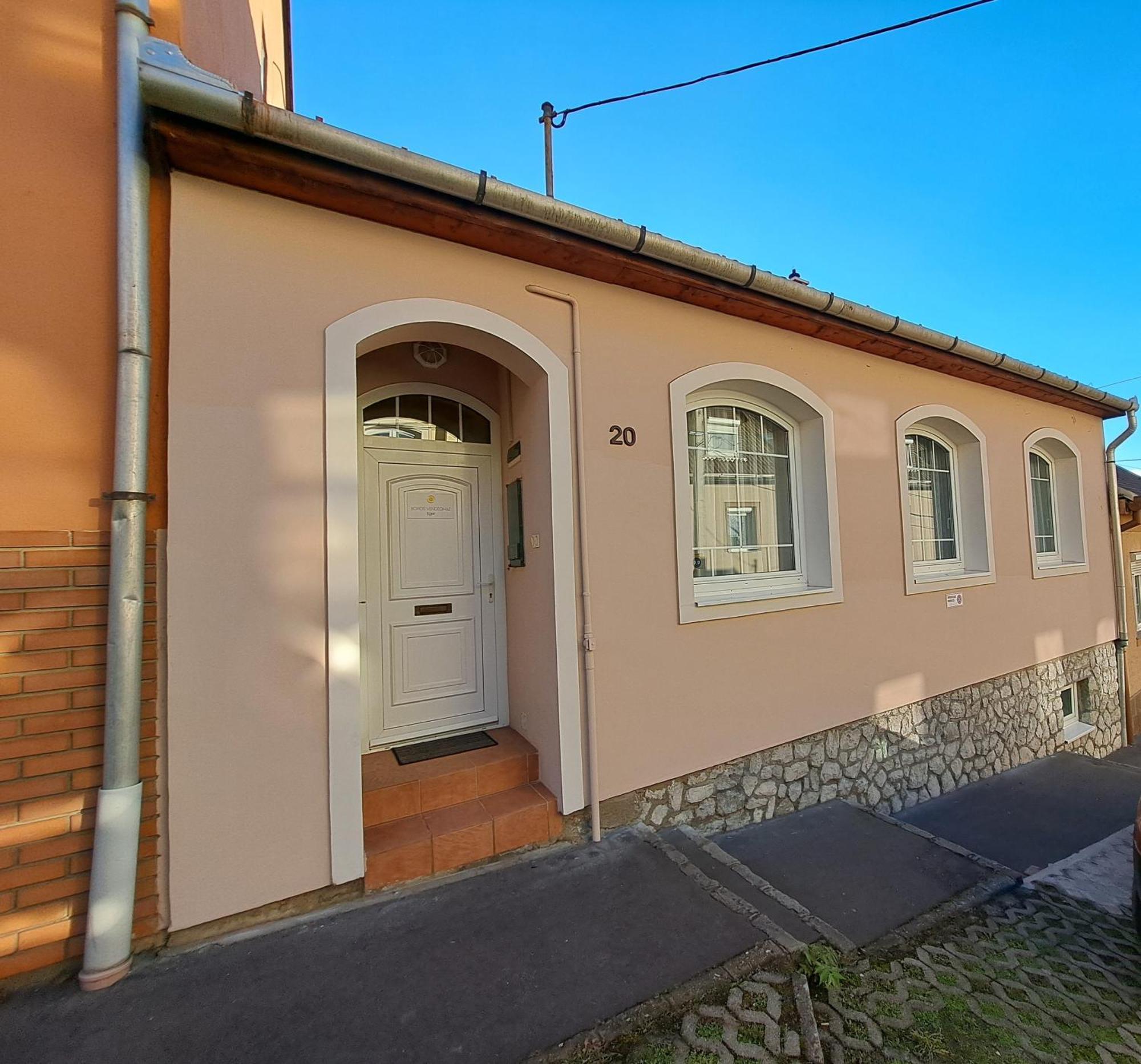 Boros Vendeghaz Eger Villa ภายนอก รูปภาพ
